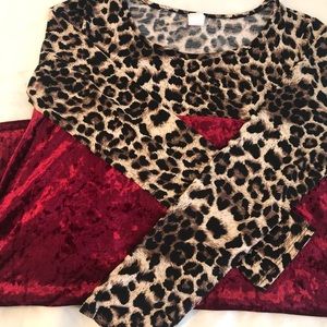 Crushed Velvet & Leopard Tunic Top 🖤